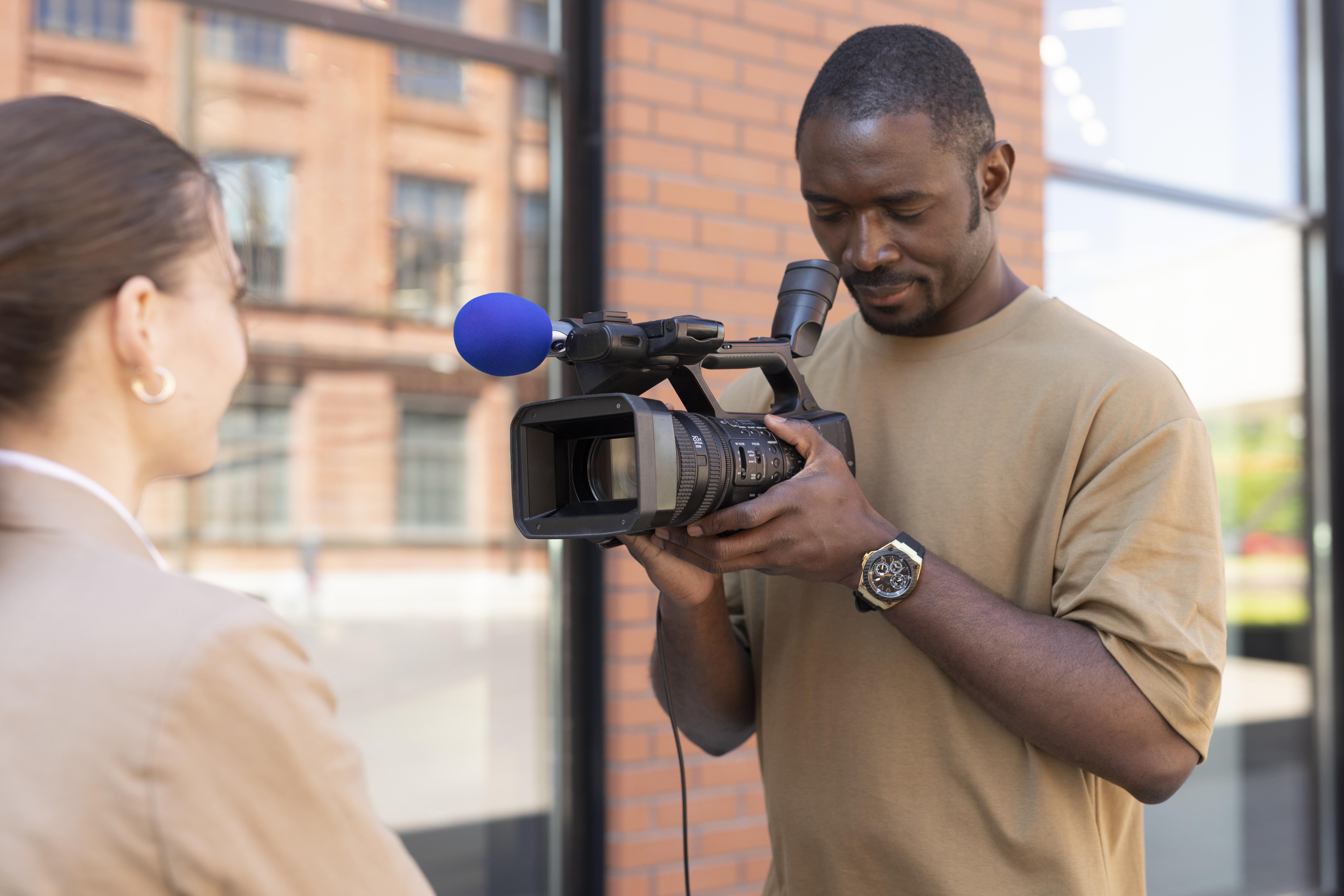female-journalist-telling-news-outside